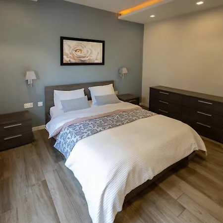 Four Seasons 9 St. Paul's Bay